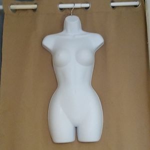 Body Form Swivel Display